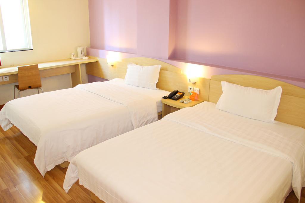 7Days Inn Guangzhou Tianhe Tianpingjia Subway Station Rom bilde